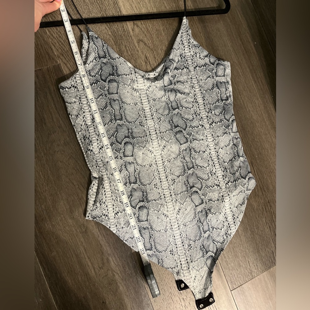 Python body suit! 🐍🐍🐍🐍 - Picture 2 of 2